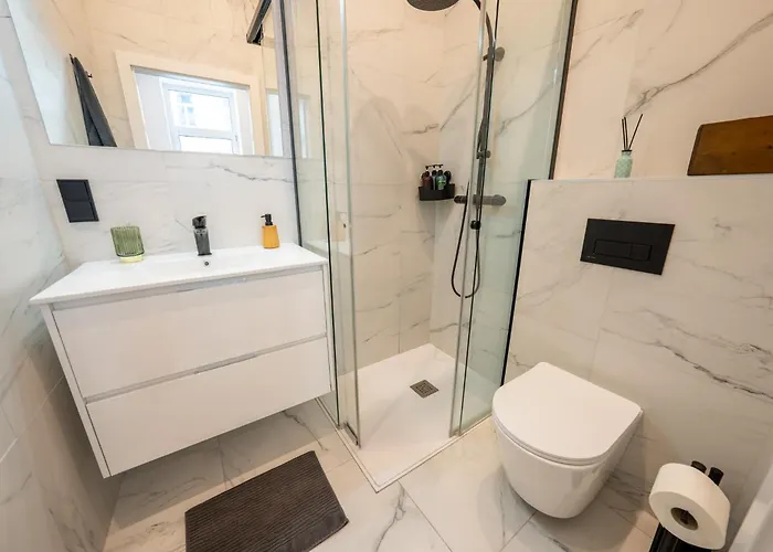 Apartment Velvet - Free Parking & Ev - Near U1 Metro *