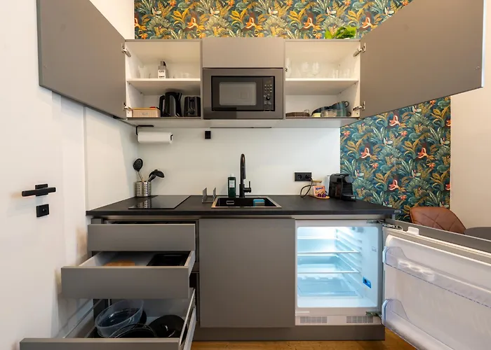 Apartment Velvet - Free Parking & Ev - Near U1 Metro *