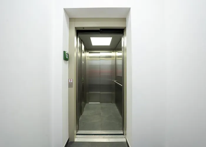 Velvet - Free Parking & Ev - Near U1 Metro Appartement