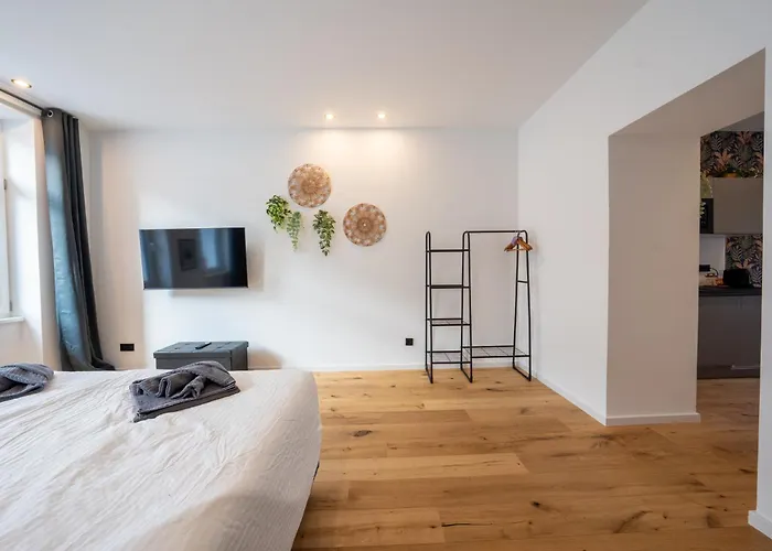 Apartment Velvet - Free Parking & Ev - Near U1 Metro *