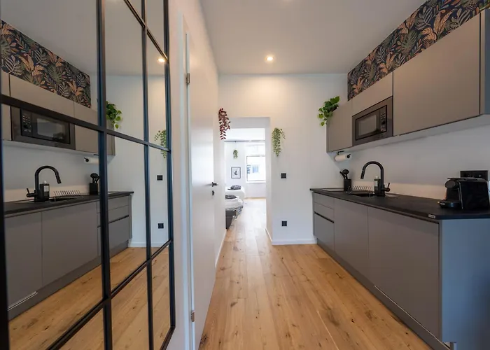 Apartment Velvet - Free Parking & Ev - Near U1 Metro